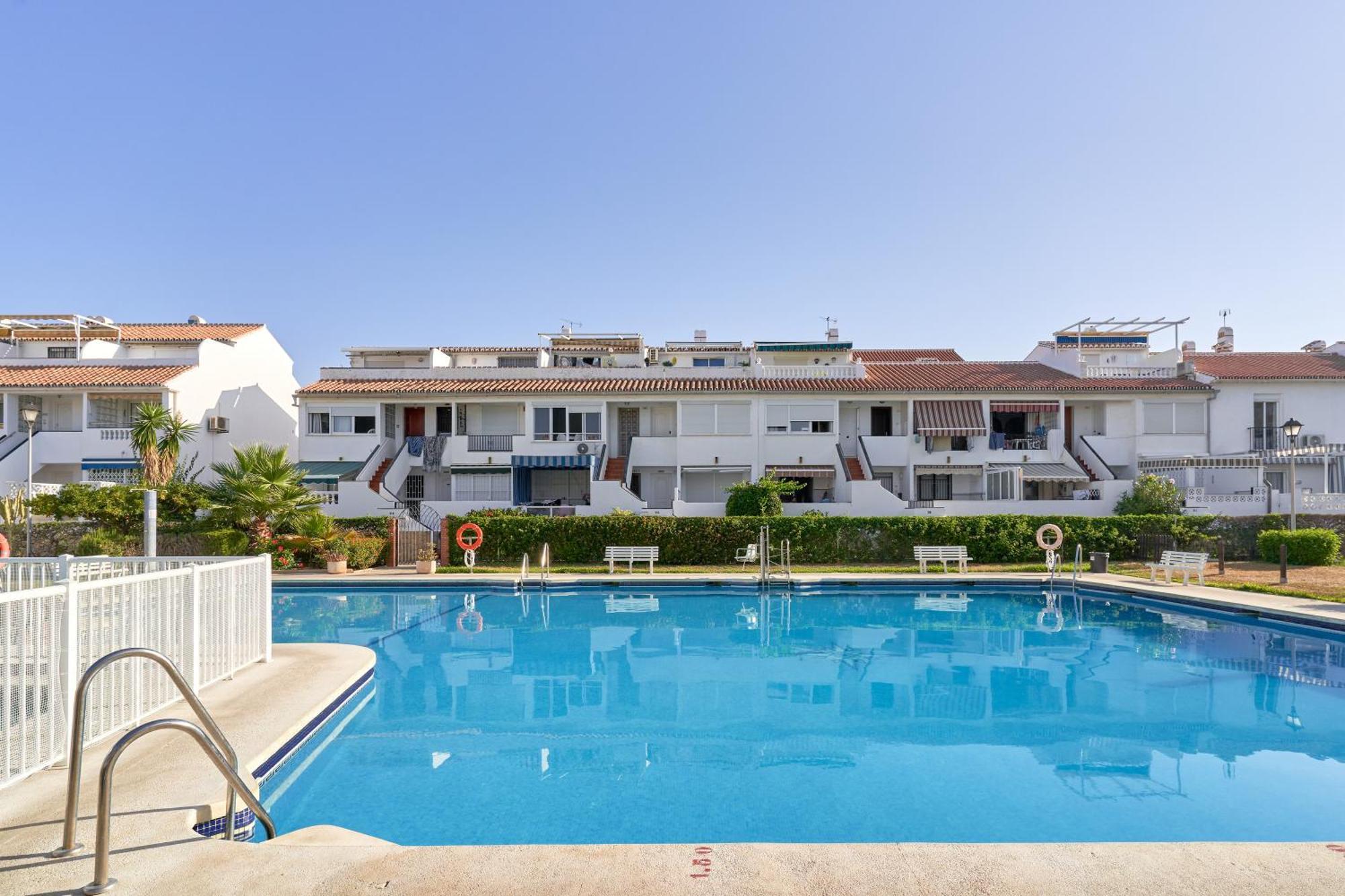 Апартаменты Terraza Sobre El Mar Торрокс-Коста Экстерьер фото